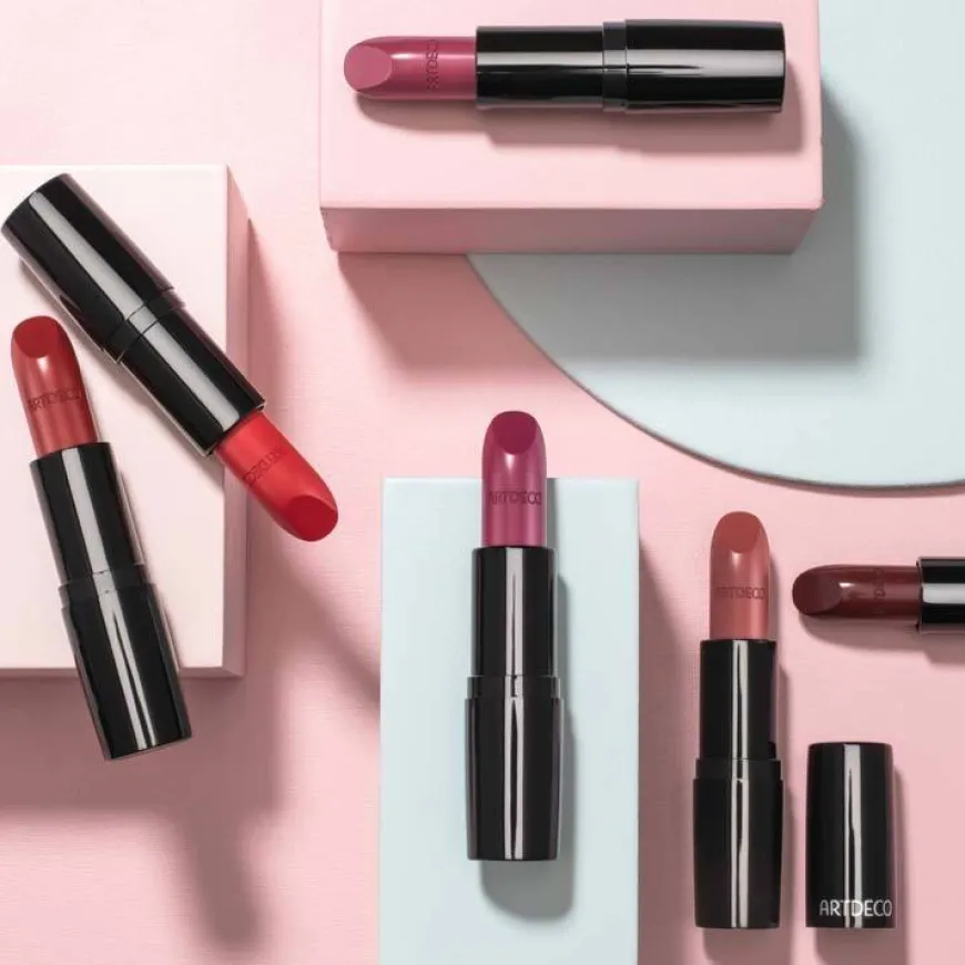 Perfect Color Lipstick #834 Rosewood Rouge 4g