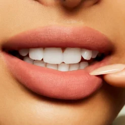 Powder Kiss Liquid Lipcolour 14 Date-Maker 5ml