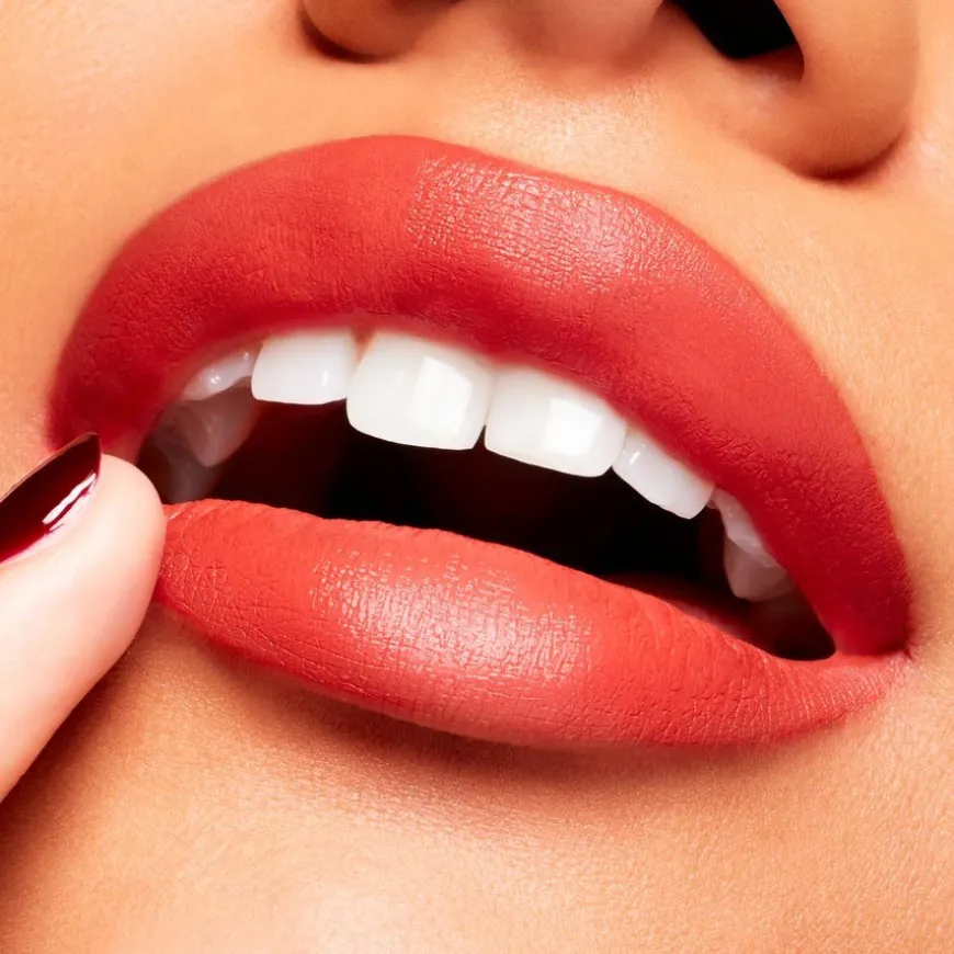 Powder Kiss Velvet Blur Slim Stick Devoted To Chili 2g