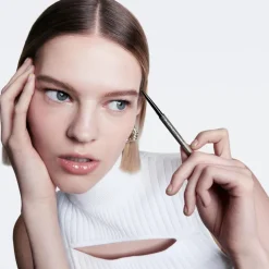 Pro Brow Definer 1mm Lingering 0,03g