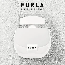 Pura Eau De Parfum 30ml