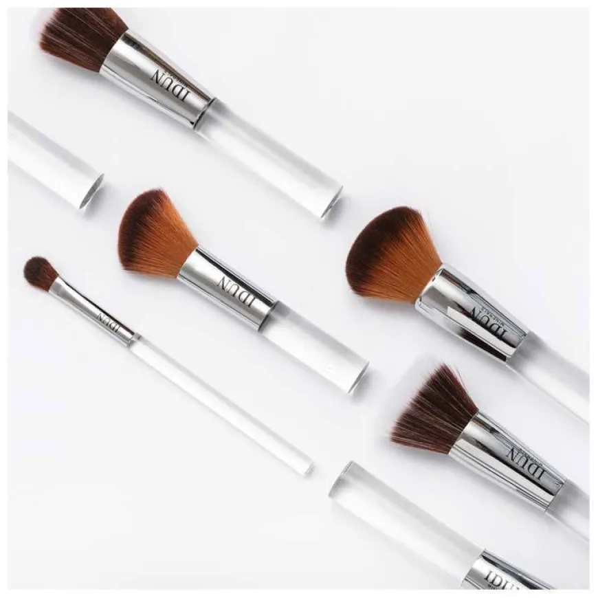 Retractable Kabuki Brush