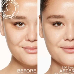 RevitalEssence Skin Glow Foundation 250 Sand 30ml