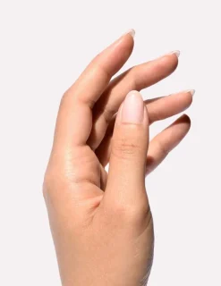 Rosé Kiss Nail & Cuticle Oil 10ml