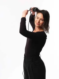 Salon One-Step Round Brush Dryer And Styler