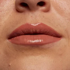 Shine Loud High Pigment Lip Shine 25 Daring Damsel 3,4ml