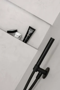 Signature Men's Line Hair & Body Wash 200ml