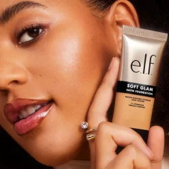 Soft Glam Satin Foundation 52 Deep Cool 30ml