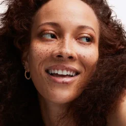 Studio Radiance Face And Body Radiant Sheer Foundation C4 50ml