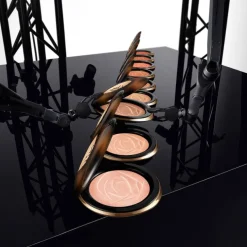 Teint Idole Ultra Wear C.E. Skin Transforming Bronzer 05 Tan 10g