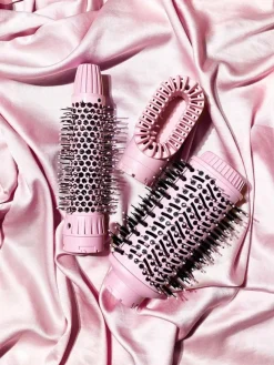 The Interchangable Blow Dry Brush