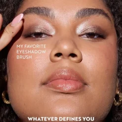 The Matte Eyeshadow Stick Longwear & Water-Resistant 61 Apricot Blush 1,2g