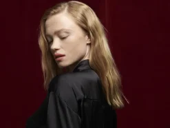 The Slim Velvet Radical Lipstick 301 2g