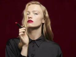 The Slim Velvet Radical Lipstick 21 2g