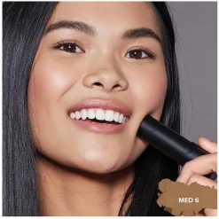 Tinted Blur Foundation Stick Nude 6 Medium 6,2g