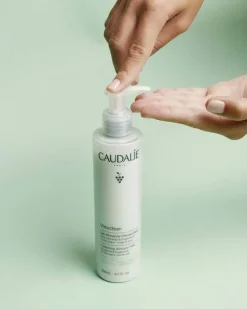 Vinoclean Cleansing Almond Milk 200ml